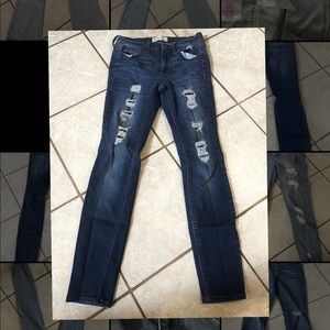 Size 5 
Dark blue denim jeans
Mudd 
Skinny flex stretch 
New